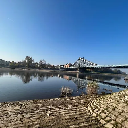 Aner 6 Eleganter Loft Mit Infrarotsauna In Weisser Hirsch